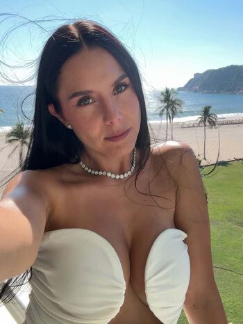 Ale Garcia Alegarcia_Of