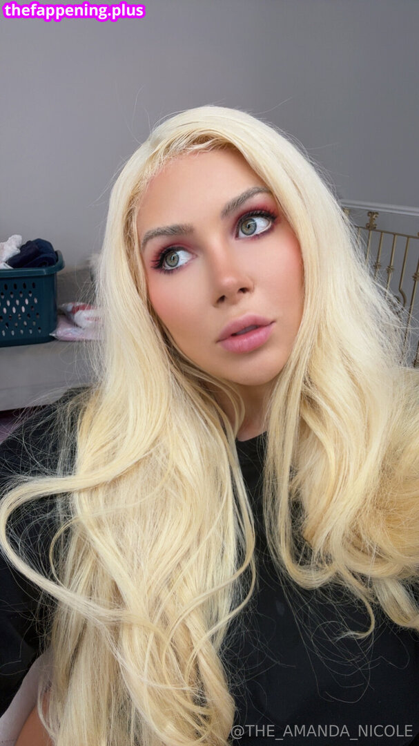 Amanda Nicole -