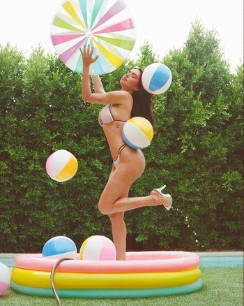 Anastasia Karanikolaou (Stassiebaby)