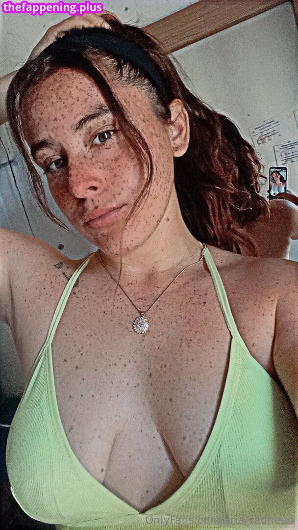 aria_redhead