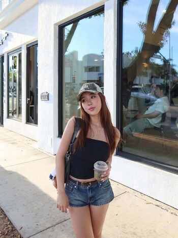 _ashleyhung