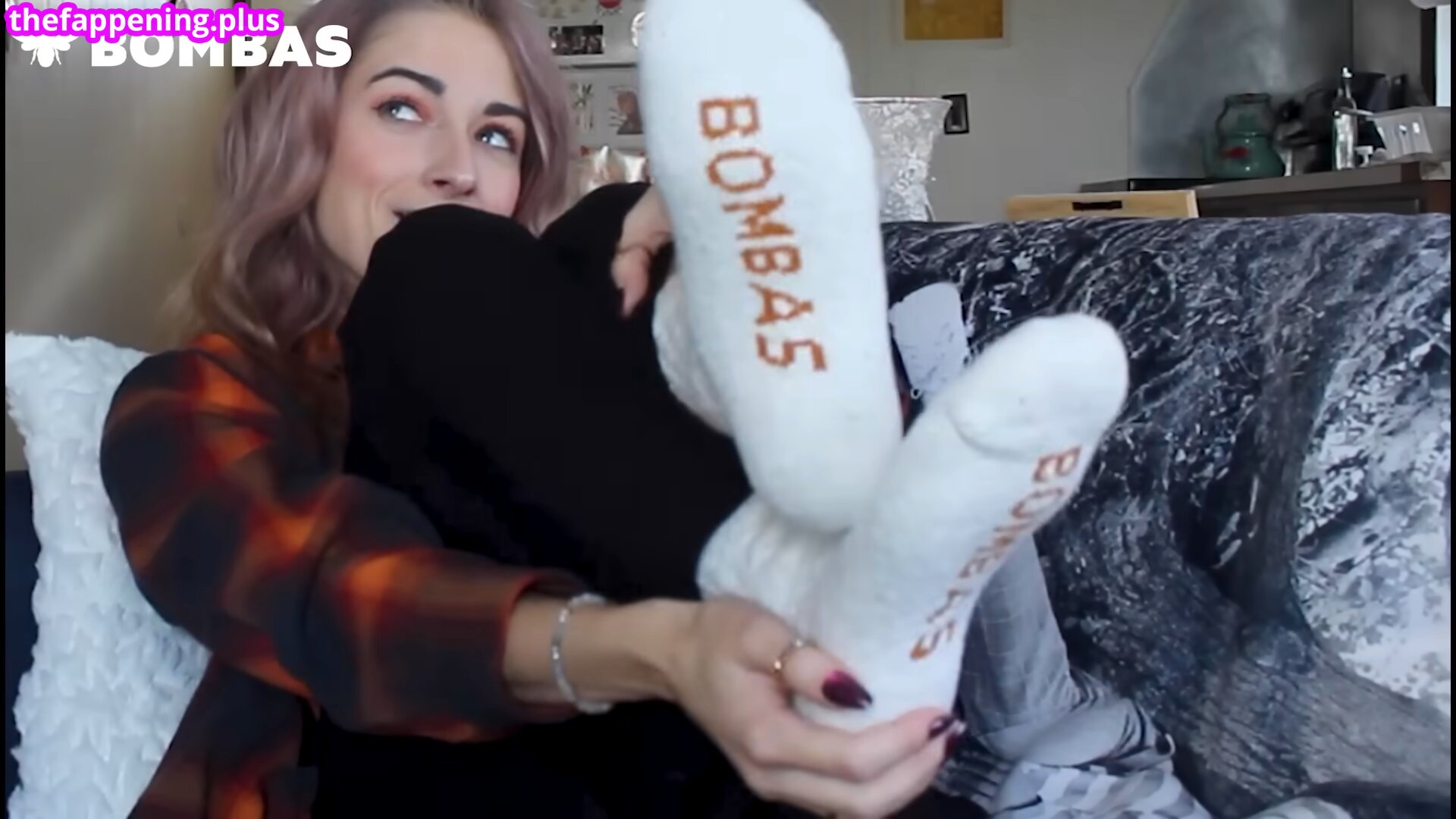 Caitlin Marie Reacts