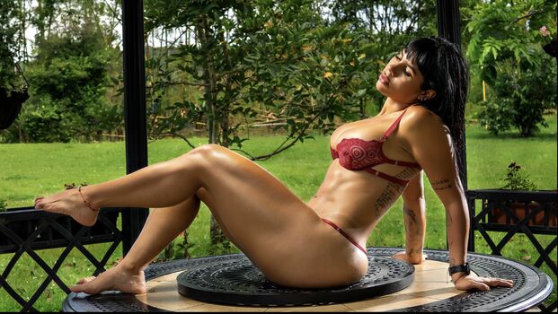 Cleopatra_Fit