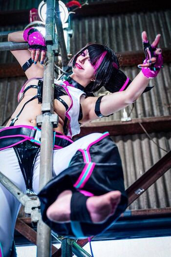 Juri-Han Cosplayers.
