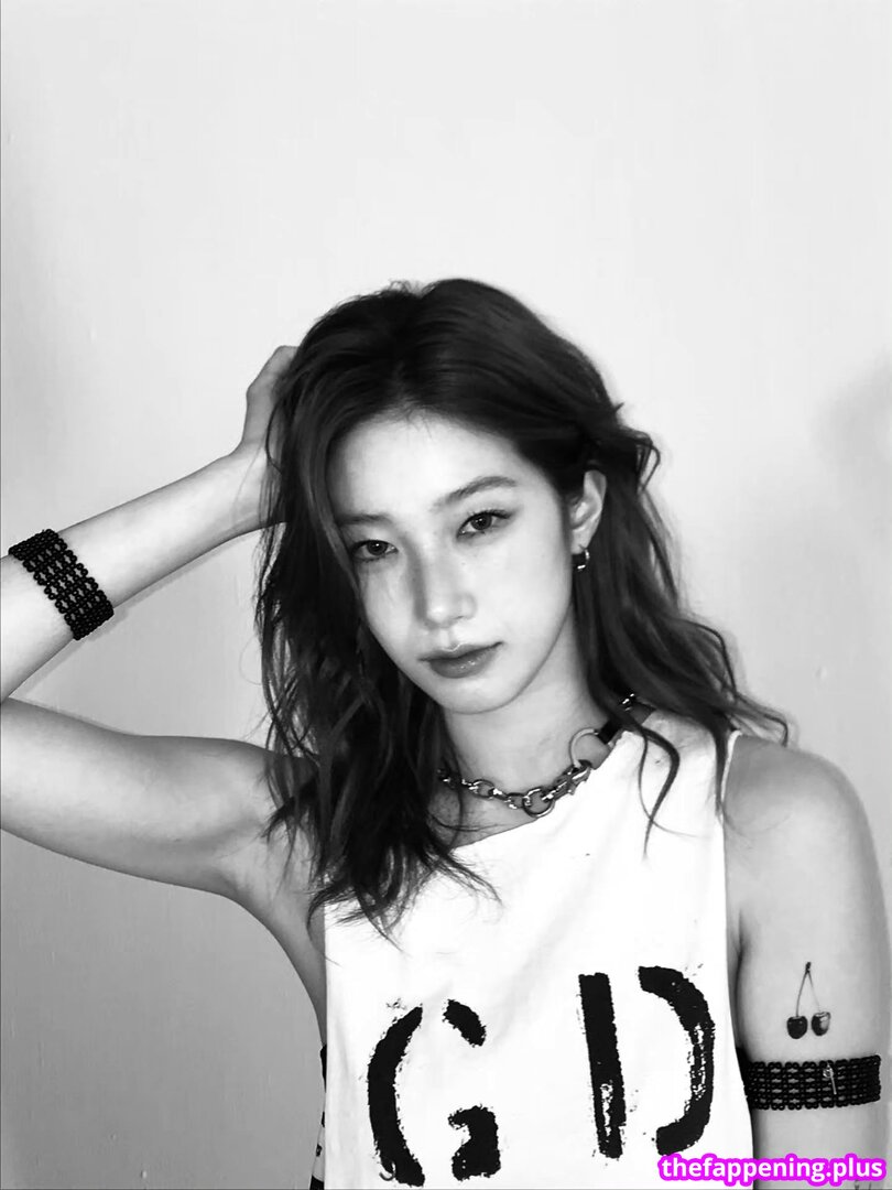 Kazuha Nakamura 中村 一葉