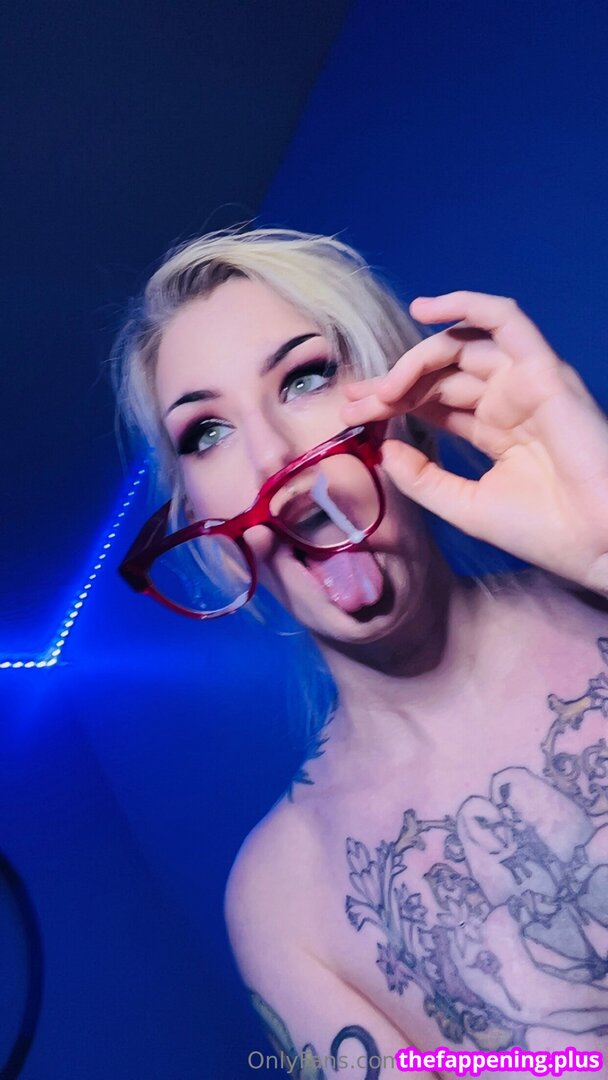 ladycottonmonro