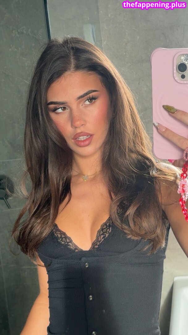 Leah Halton