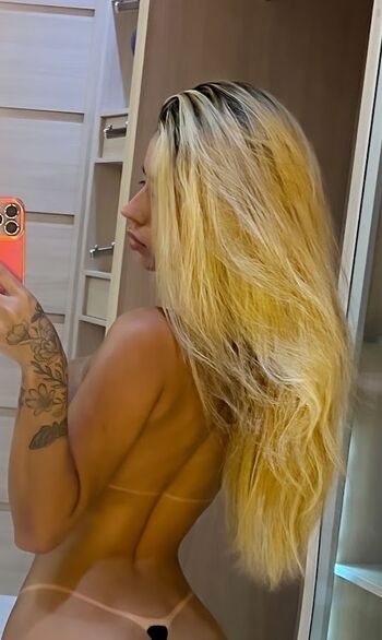 Leticia Castilho