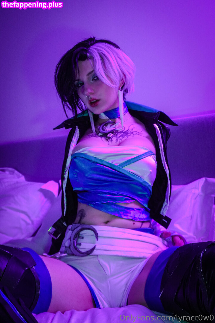 Lyra Crow