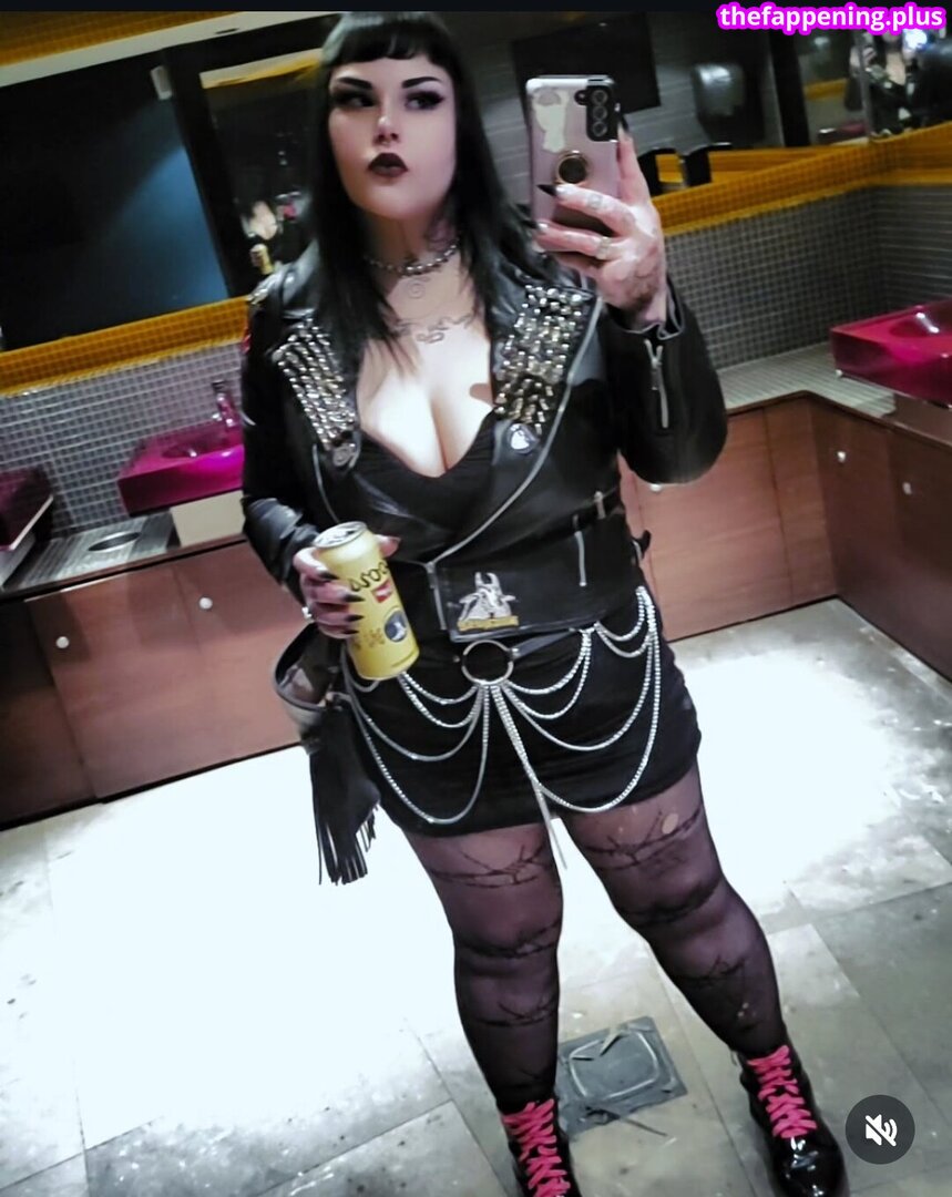 mistress.nocturna.nyx
