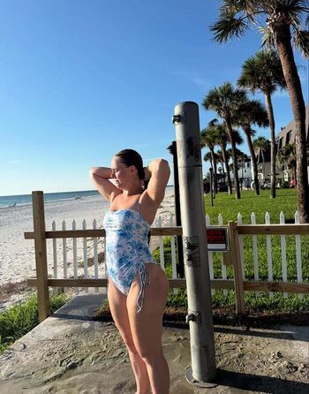 Strong AND Curvy Women